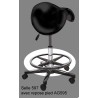 Repose pied adaptable sur tabouret commande manuelle